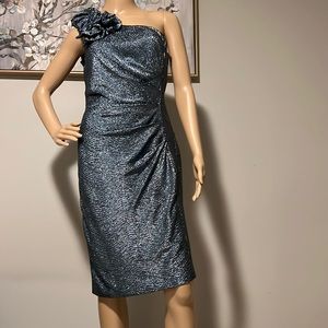 Hailey Adrianna Papell dress. Almost new.